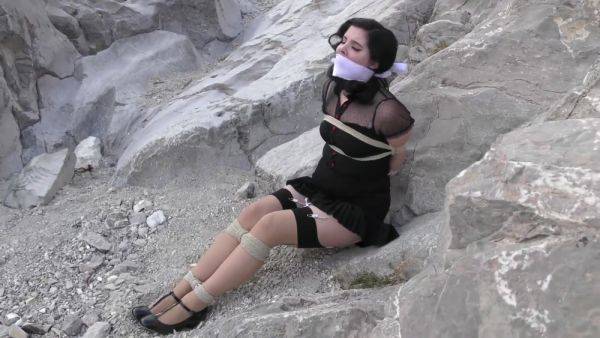 Daisy Adventure - hclips.com on poweredporn.com