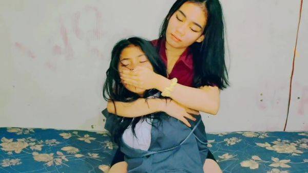 Indo Hand Gag - hclips.com on poweredporn.com