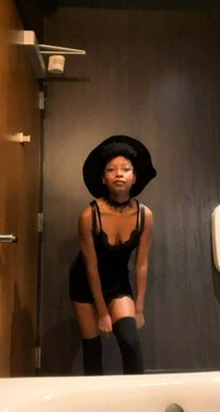 Hey sexy sistas ever take a vid at a gas station - drtuber.com on poweredporn.com