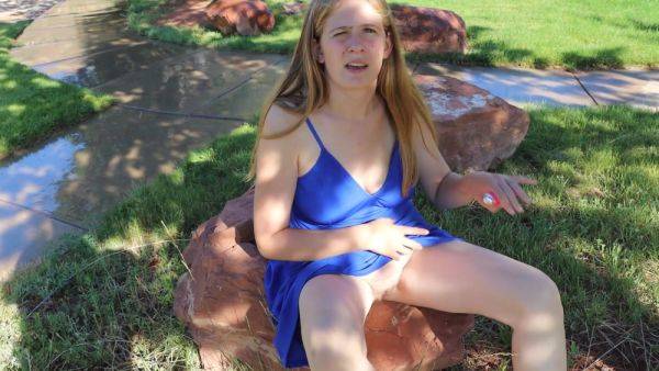 Hot Mom On Park Grass Nude - hclips.com on poweredporn.com