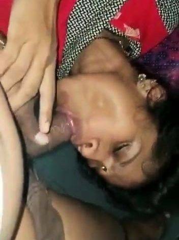 देसी कामवाली के साथ - drtuber.com - India on poweredporn.com