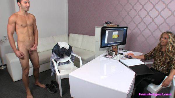 Casting Shy Male Model with Big Cock: A Thick Dick Satisfies Horny Agent's Wet Pussy - Slovac Fack - xhand.com on poweredporn.com