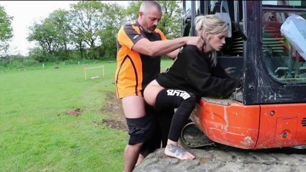 Milf Whore With Nice Ass Outdoor Sex Scene - hclips.com on poweredporn.com