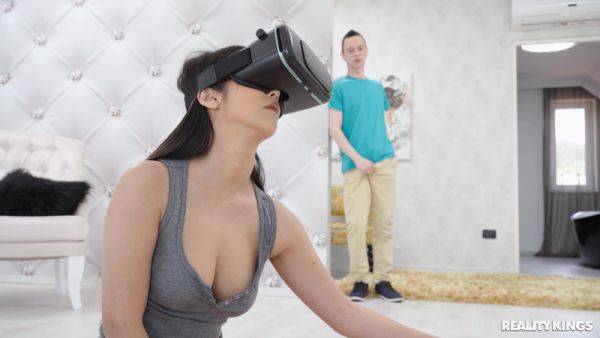 VR fantasy sex turns into reality once her stepbrother walks in on her - xbabe.com on poweredporn.com