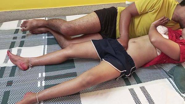 Desi Indian Hot Couples In Indian Porn Video Desi Girls Romance And Sexy Housewife Full Desi Fucked - desi-porntube.com - India on poweredporn.com