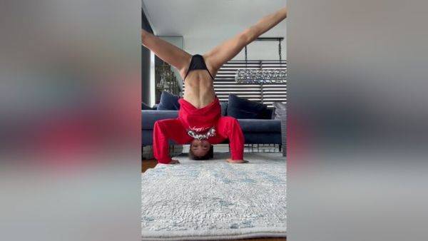 Yoga Model - hclips.com on poweredporn.com