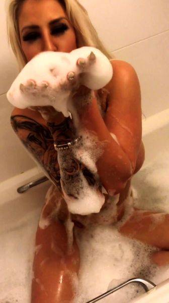 Amateur blond girl with big boobs getting fucked - drtuber.com on poweredporn.com