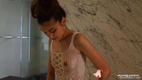 Vanessa Courageous - hotmovs.com on poweredporn.com