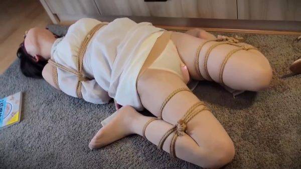 Chinese Self Bondage Gone Wrong - hclips.com - China on poweredporn.com
