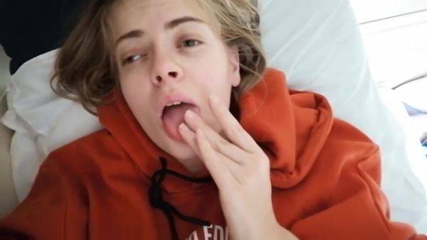 Lovejuicesmaker - Russian Kinky Girl Masturbating In Tr - hclips.com - Russia on poweredporn.com