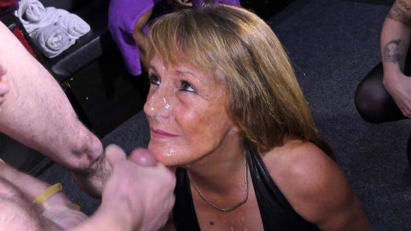 British mature wife lets guys cum on her face - drtuber.com - Britain on poweredporn.com