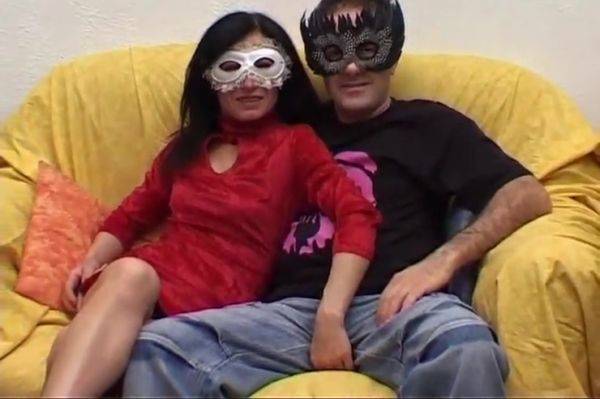 Couple With Mask Has Sex In Front A Camera 22 Min - hclips.com on poweredporn.com