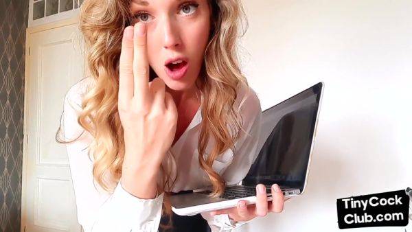 Teasing Perverted Nympho Femina Talks About Small Dicks - upornia.com on poweredporn.com