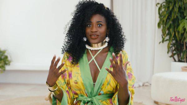 TOTM Ebony Sun Goddess - Nicole Kitt in erotic solo masturbation outdoors - xhand.com on poweredporn.com