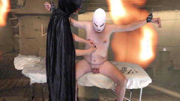 I Penetrate My Husband Through His Urethra - videohdzog.com on poweredporn.com