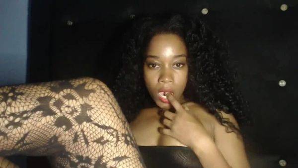 Stocking big natural tits petite ebony teen show - txxx.com on poweredporn.com