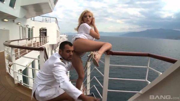 Dona Bell: The Captain's Lady - porntry.com on poweredporn.com