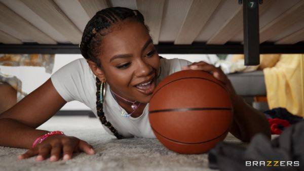 Alluring ebony teen feels it hard in her wet cunt for smashing pleasures - hellporno.com on poweredporn.com