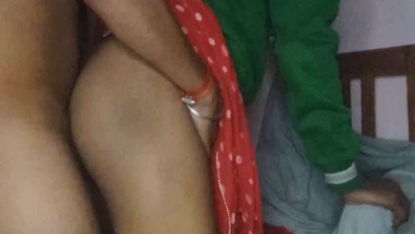 Meri Chut Ko Fad Do - upornia.com on poweredporn.com