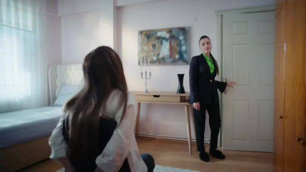 Esra Balıkcı - hclips.com on poweredporn.com