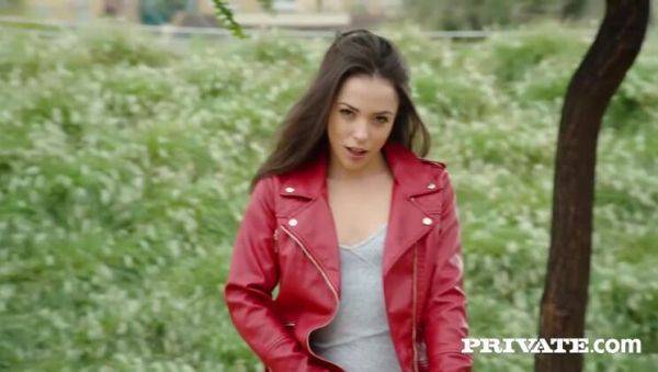 Anastasia Brokelyn's Squirting Premiere - xxxfiles.com on poweredporn.com