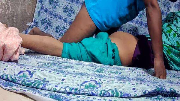 Indian Real Sex In The Bedroom - desi-porntube.com - India on poweredporn.com