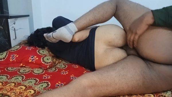 Mosi Ladki So Rahi Thi Ladke Ne Choda - hclips.com on poweredporn.com