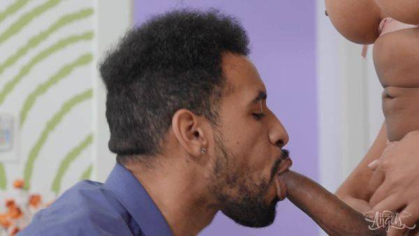 Ebony Tranny and her BBC Lover: Freeuse Hotel with Rodrigo Amor - xhand.com on poweredporn.com