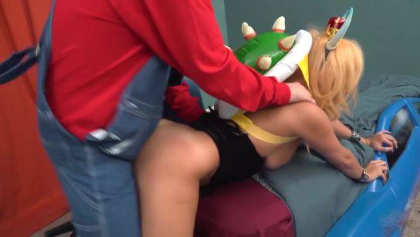 Mario Bros Parody - upornia.com on poweredporn.com