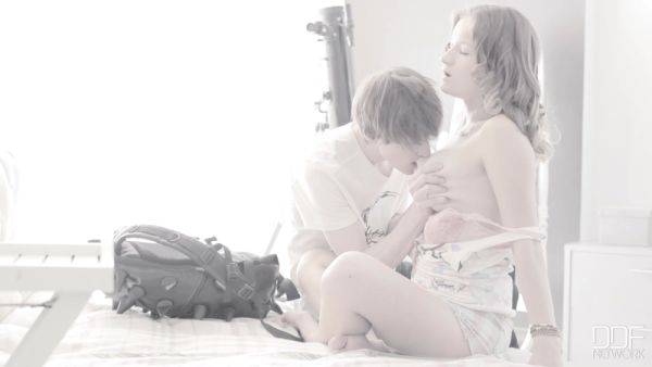 Riding High - PornWorld - hotmovs.com on poweredporn.com