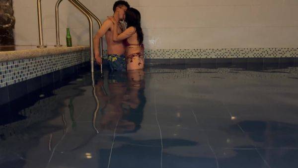 Chica Sexy Me Seduce Y Terminamos Follando En Su Habitacion With Sexo Duro - hclips.com on poweredporn.com