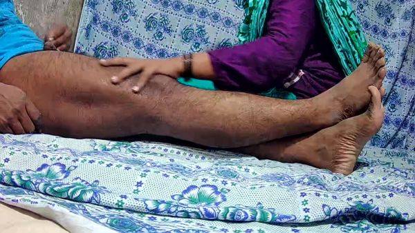 Indian Dasi Big Boobs Stepmom And Stepson Sex In The Hotel - desi-porntube.com - India on poweredporn.com