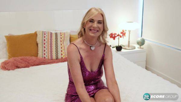 Joanna Is A Very Horny Gilf - hotmovs.com on poweredporn.com