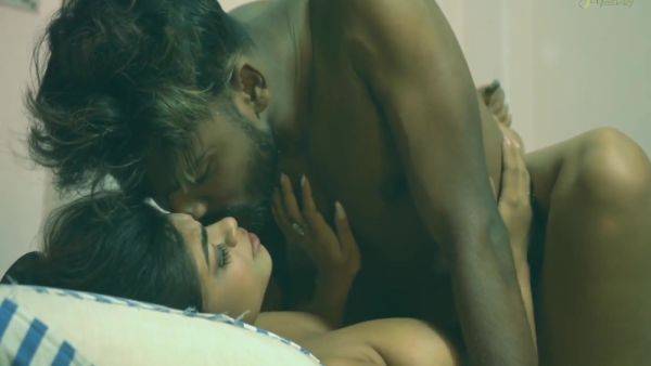 Ac Mechnaic Has Enjoyed The Big Boobs Of His Bosss Wife - hclips.com on poweredporn.com