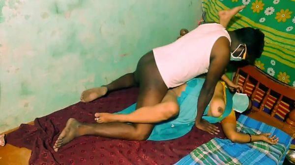 Tamil Teachar Amasing Sex In Home - desi-porntube.com on poweredporn.com