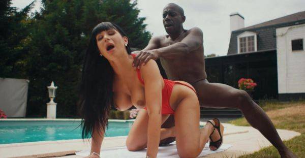 Classy MILF tries the pool guy's hefty BBC in insane outdoor perversions - xbabe.com on poweredporn.com