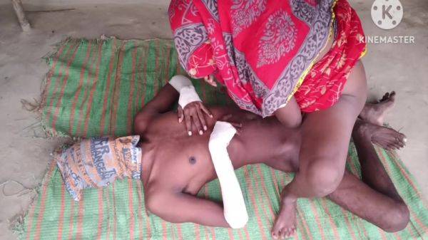 Subah Ke Samay Desi Bhabhi Ki Chudai Ki With Devar Bhabhi - desi-porntube.com - India on poweredporn.com