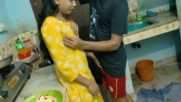 Hindi Sex - Stepsister Share A Bed With Stepbrother In A Hotel Room - desi-porntube.com - India on poweredporn.com