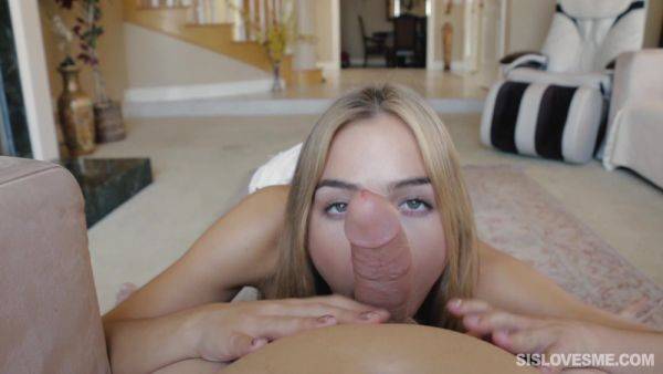 Strong cock makes young sis wanna play like a dirty slut - hellporno.com on poweredporn.com