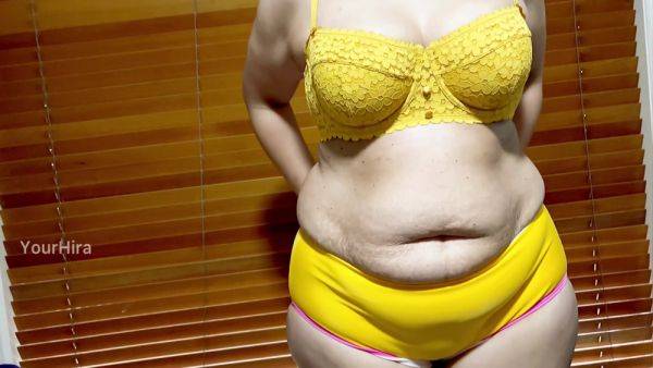 Tamil Actress - Sexy Indian Wife Bra Change - Teases With Sensual Boobs Press - desi-porntube.com - India on poweredporn.com