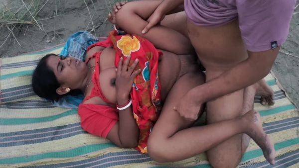 Devar Bhabhi - Outdoor Fucking In A My Best Boudi Last Time Doggy Style Painful Fucking Best Blwjob Hardcore Sex - desi-porntube.com - India on poweredporn.com