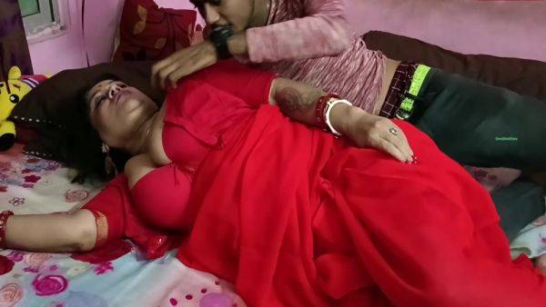 Morning Sex In Indian Hot Stepmom Sex! Today I Fuck Her 1st Time!! - desi-porntube.com - India on poweredporn.com