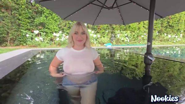 Maisey Monroe - Kinky Wet Dream Featuring Her Stepdad - videomanysex.com on poweredporn.com