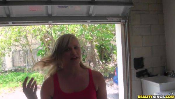 Making Moves - RealityKings with JMac, Jessica Rayne, Bruno Dickens, Esmi Lee - hotmovs.com on poweredporn.com