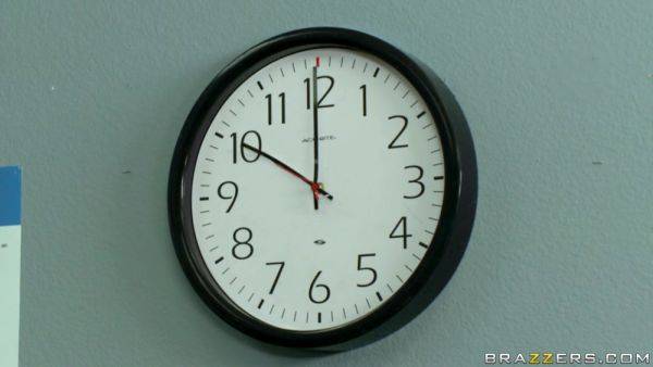 Getting Head In Sex Ed With Xander Corvus, Brooke Belle - Brazzers - hotmovs.com on poweredporn.com