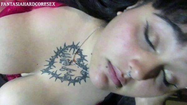 My Stepsis Gives Me Deep Throat Action - porntry.com - Argentina on poweredporn.com