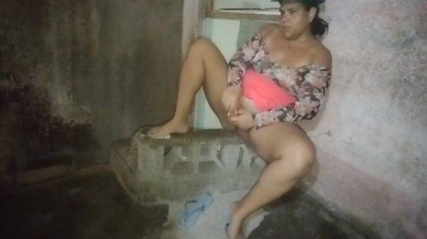 The Boss Goes To Supervise The Work And While The Workers Arrive She Masturbates And Ends Up Rich - Hindi Sex - desi-porntube.com - India on poweredporn.com