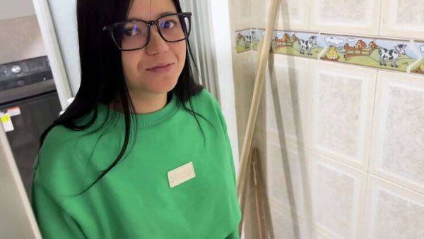 Hot Teen Babe Estefani Gets Deep-Throat Therapy from Step Cousin Crisanto999 - xxxfiles.com - Colombia on poweredporn.com