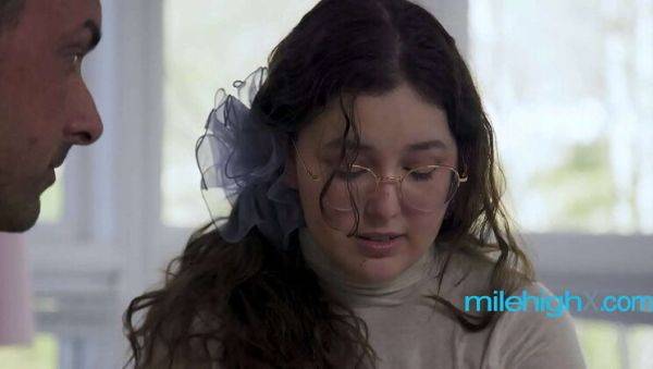 Why Cute Teen Girlfriend Loves Married Man - xxxfiles.com on poweredporn.com