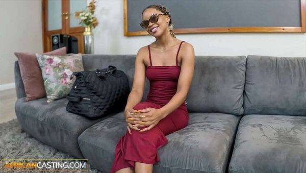 Big Cock Tempts Amateur Ebony Model Eve - veryfreeporn.com on poweredporn.com